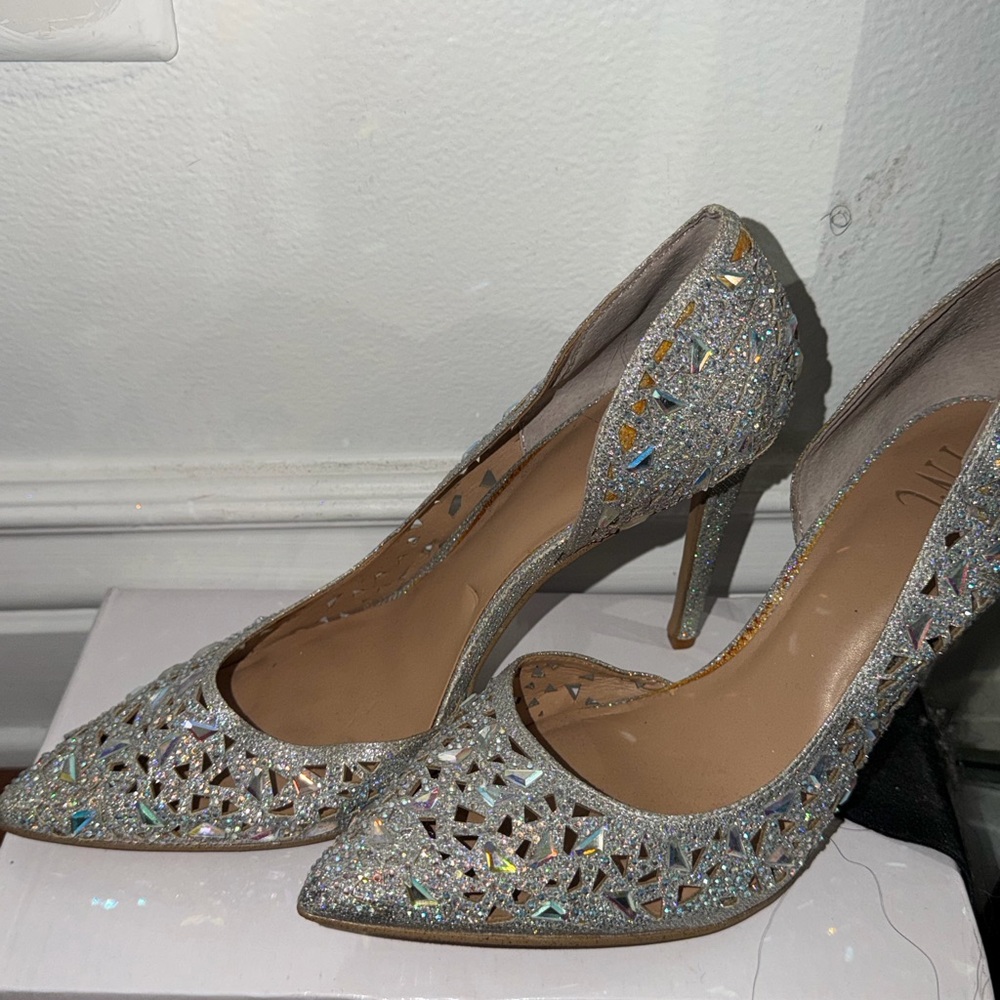 Elegant Silver Glitter Pointed-Toe High Heels